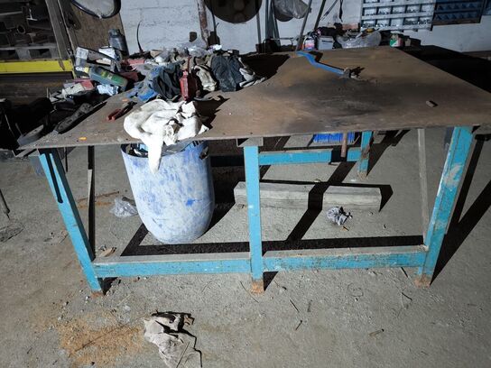 Svejsebord med skruestik