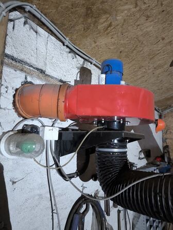 Udsugningsarm med motor