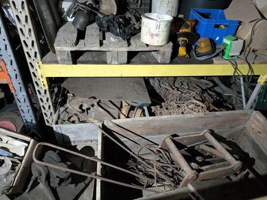 Div. Varelager, reservedele, værktøj, jern m.m.