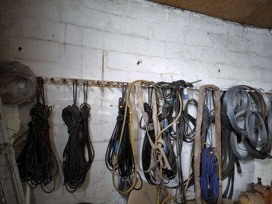 Div. Forlængerledninger m.m.