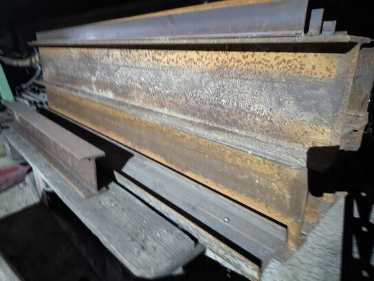 Div. Varelager, reservedele, værktøj, jern m.m.