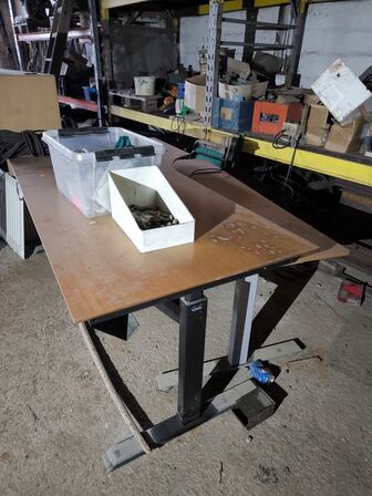 Div. Varelager, reservedele, værktøj, jern m.m.