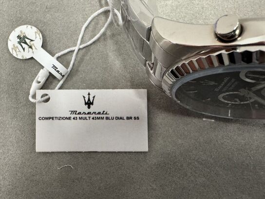 Armbåndsur MASERATI COMPETIZIONE 43 MULT 43MM BULE DIAL BR SS