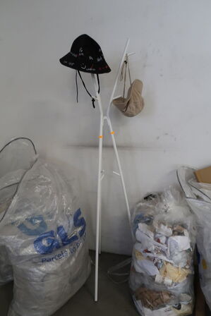 Stumtjener samt vægtæppe