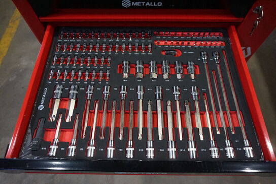 Metallo Værktøjsvogn XXL med værktøj og 7 skuffer og skab 