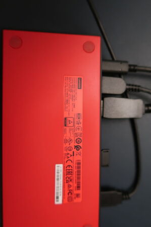 Computerskærm LENOVO T34W-20, tastatur, headset, mus og dockingstation 