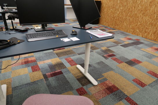 El. hæve/sænke skrivebord uden indhold