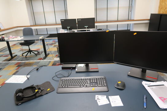 2 stk. computerskærme LENOVO T27i-30, tastatur, mus, dockingstation og headset