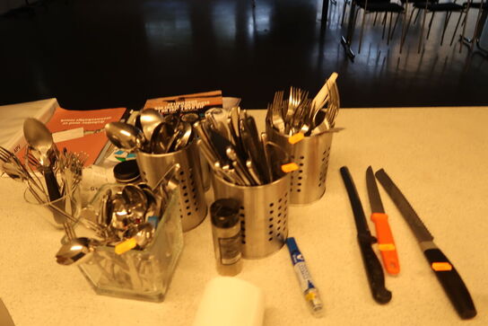 Div. Bestik, service, tallerkner m.m.