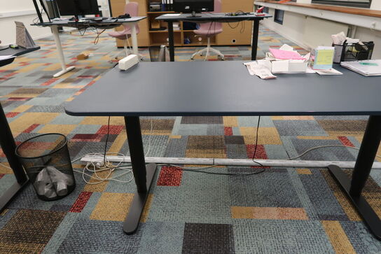 El. hæve/sænke skrivebord uden indhold