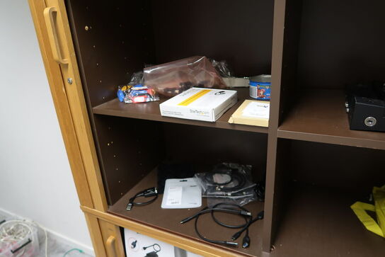 4 stk. jalousiskabe med div. Elektronik