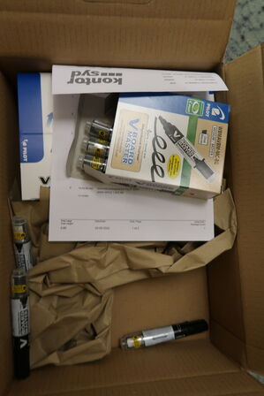 Kasse med whiteboard tusser V BOARD MASTER