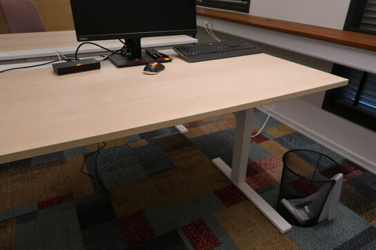 El. hæve/sænke skrivebord uden indhold