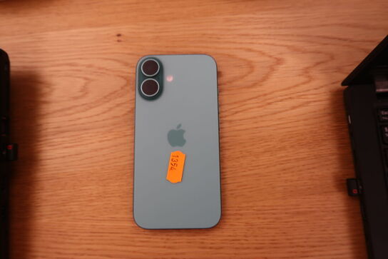 Smartphone APPLE iPhone 16