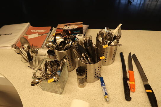 Div. Bestik, service, tallerkner m.m.