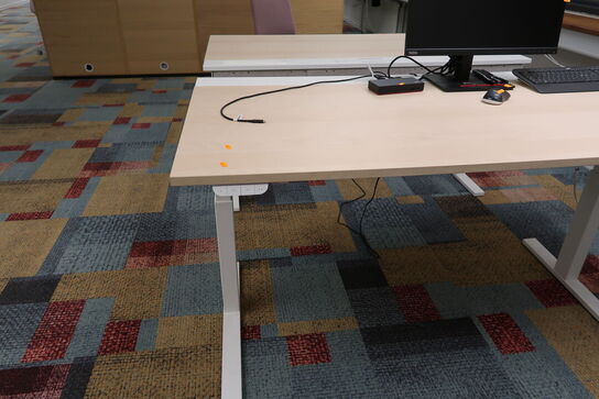 El. hæve/sænke skrivebord uden indhold