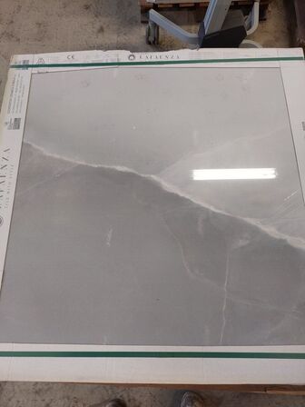 Fliser med marmor look 90x90cm