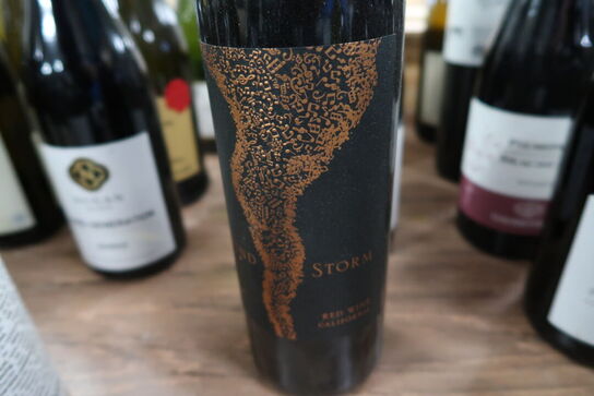 6 fl. Vin (se billeder)