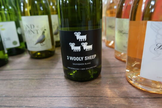 4 fl. Hvidvin 3 WOOLY SHEEP SAUVIGNON BLANC 2023