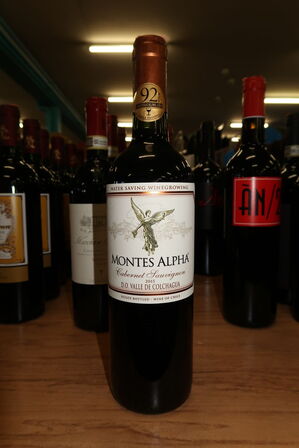 1 fl. Rødvin MONTES ALPHA CARBERNET SAUVIGNON 2015