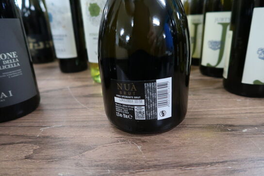 4 fl. Hvidvin/mousserendevin (se billeder)