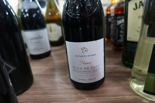 6 fl. Vin (se billeder)