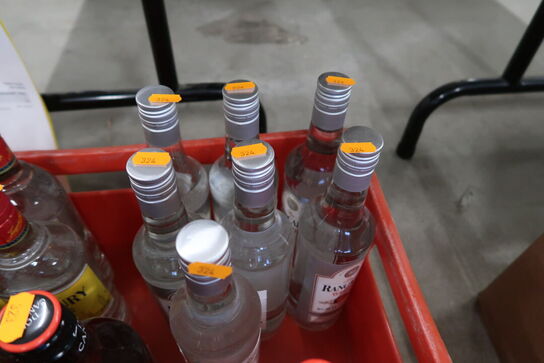 7 fl. Rum (se billeder)