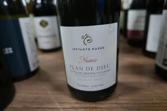 6 fl. Vin (se billeder)