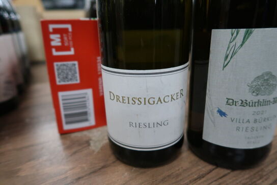 2 fl. Hvidvin RIESLING (se billeder)