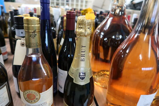 5 fl. Vin (se billeder)