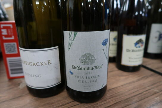 2 fl. Hvidvin RIESLING (se billeder)