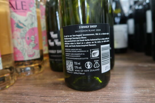 7 fl. Hvidvin 3 WOOLY SHEEP SAUVIGNON BLANC 