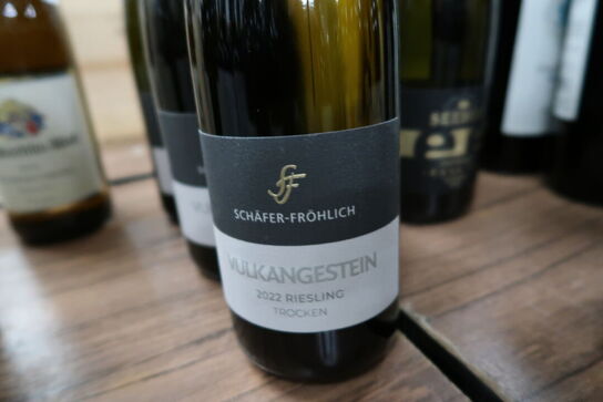3 fl. Hvidvin SCHÄFER-FRÖHLICH VULKANGESTEIN 2022