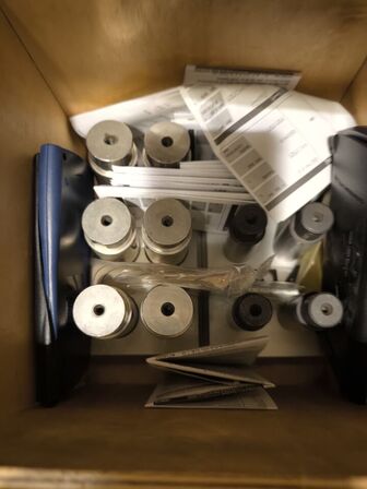 3 stk. Specialmålefiksturer mm.