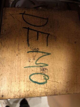 Hylde med blandet værktøj