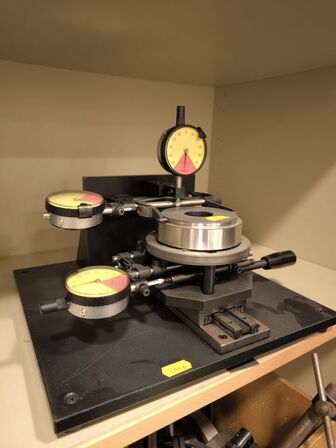 Præcisions rundløbs- og koncentricitetsmåler MITUTOYO