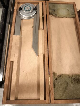 2 stk. Skydelære + 5 vinkelmåler