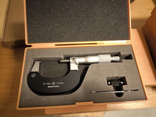 4 stk. Mikrometerskruer MITUTOYO 25-50 MM