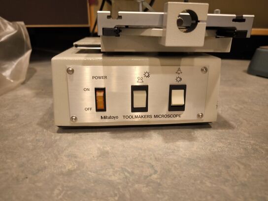 Toolmakers Microscope MITUTOYO