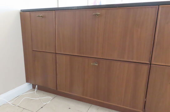 Køkken ø med vask HÄCKER