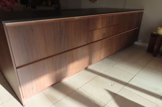 Køkken ø med vask HÄCKER