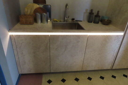 Køkken uden hårdehvidevarer HÄCKER