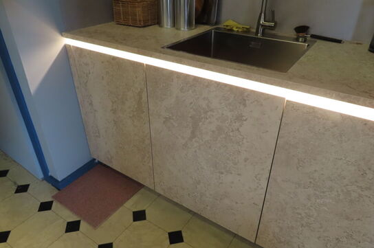 Køkken uden hårdehvidevarer HÄCKER