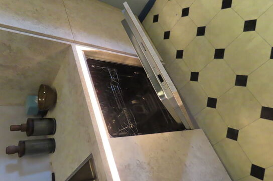 Køkken uden hårdehvidevarer HÄCKER