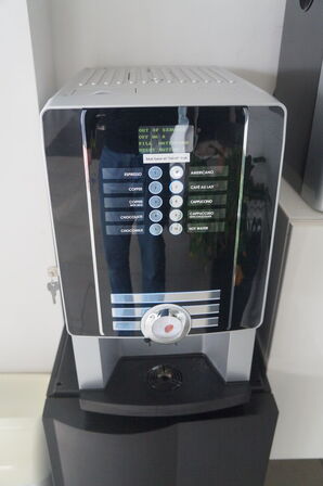Kaffeautomat RHEAVENDORS CINO EC