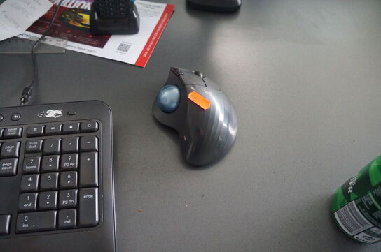 Tastatur, telefon, m.v.