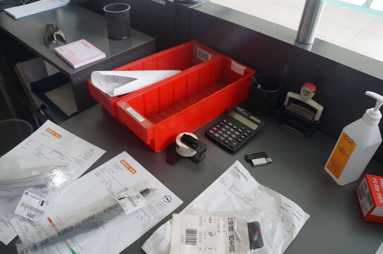 Tastatur, telefon, m.v.