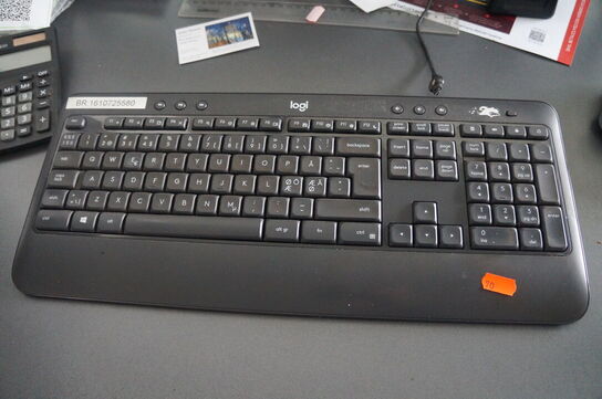 Tastatur, telefon, m.v.