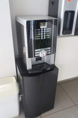 Kaffeautomat RHEAVENDORS CINO EC