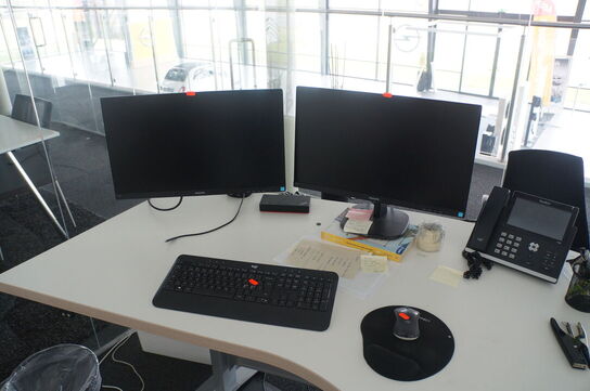 2 stk. Skærme, tastatur & mus